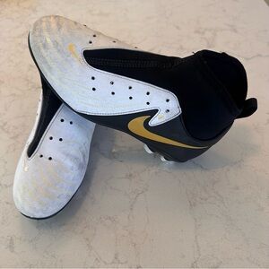 Nike Jr Phantom Luna II Academy VG Soccer Cleats FJ2601-100 Youth Sz: 3Y